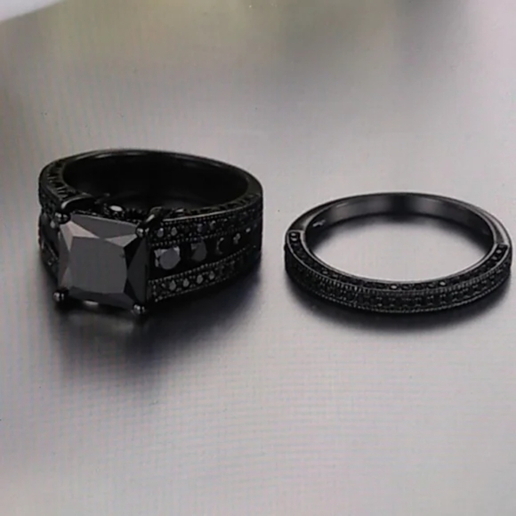 NEW 18K BLACK SAPHIRE STERLING SILVER RING - Picture 4 of 6